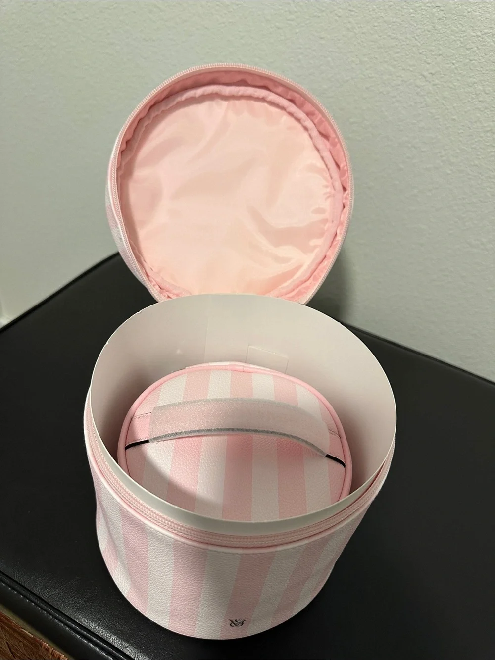 VS Pink Makeup Cases/Bag